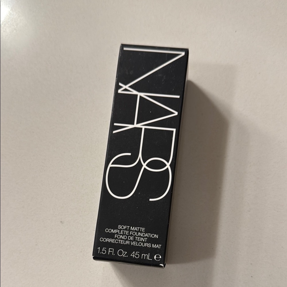 NARS Soft Matte Complete Foundation
